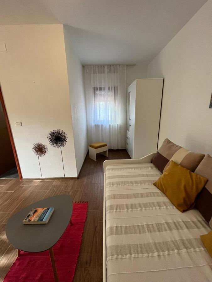 Studio Apartman San 3 Лижнян Экстерьер фото
